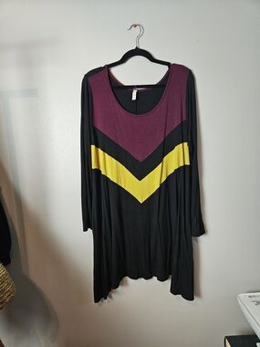 My Beloved Plum & Black Scoop Neck Tank with Contrast Binding